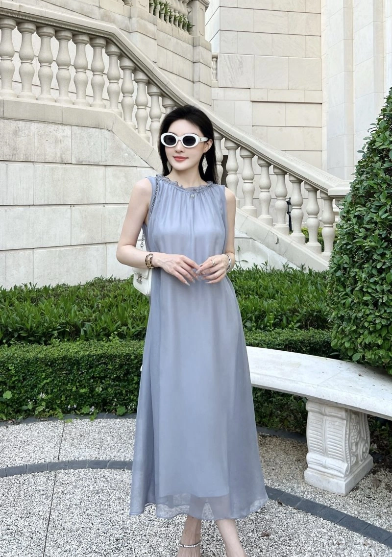 Fashionable Chanel Dress 110978