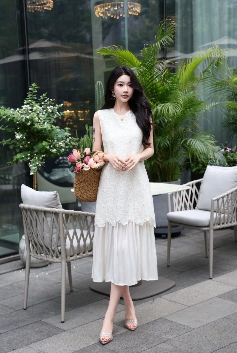 Bold Chanel Dress 110966