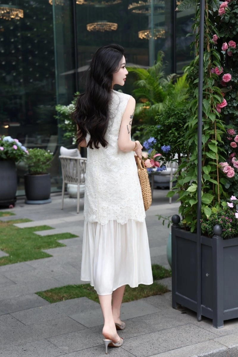 Bold Chanel Dress 110966