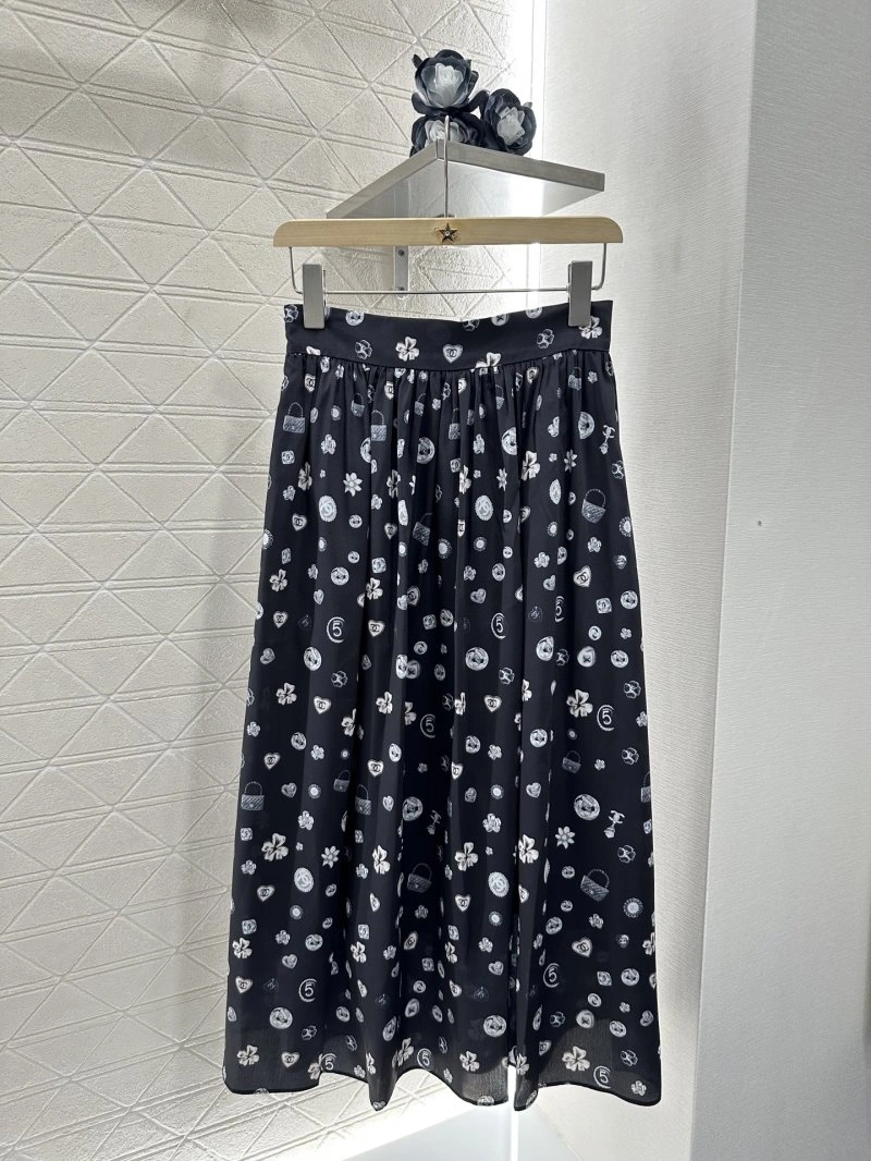 UrbanChic Chanel Dress 110938