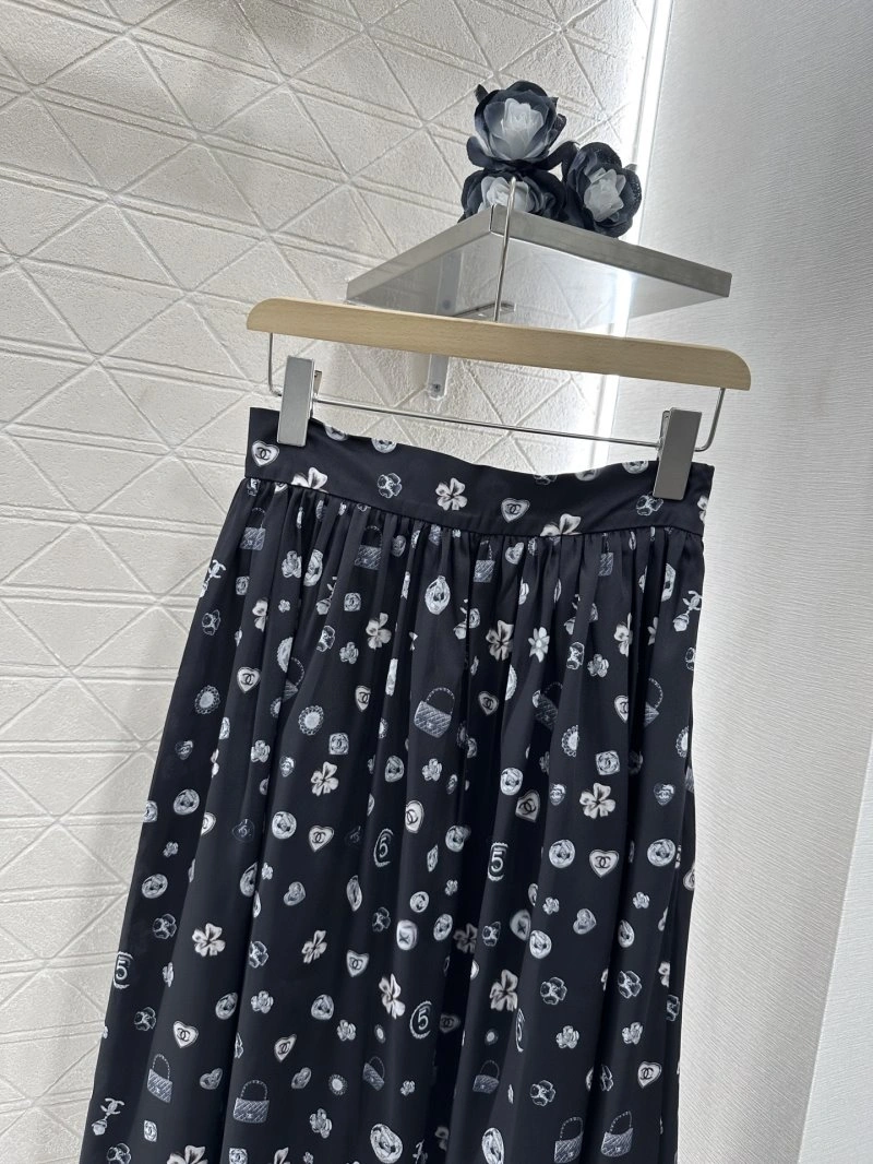 UrbanChic Chanel Dress 110938