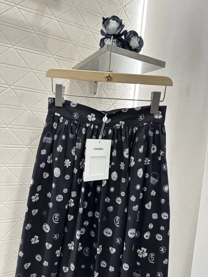 UrbanChic Chanel Dress 110938