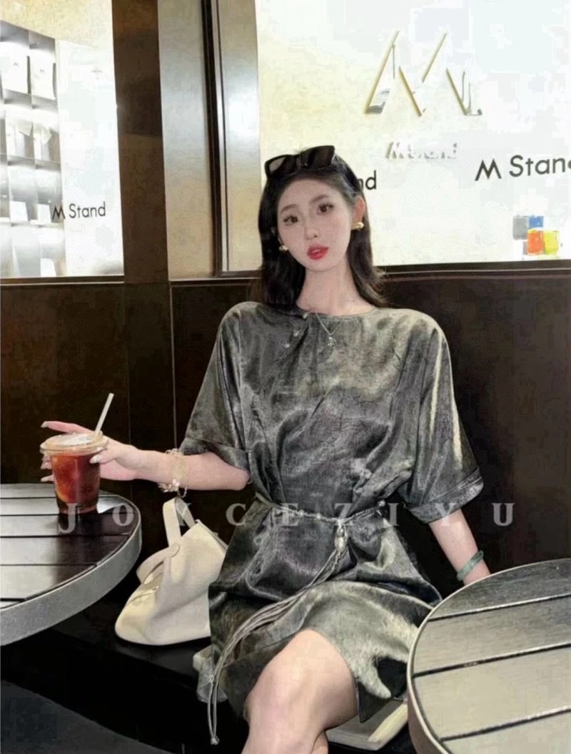 Sophisticated Chanel Dress 110929
