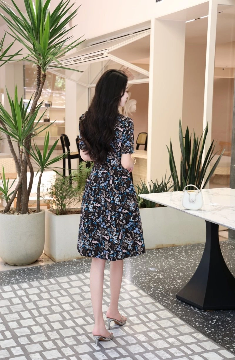 Trendy Chanel Dress 110883
