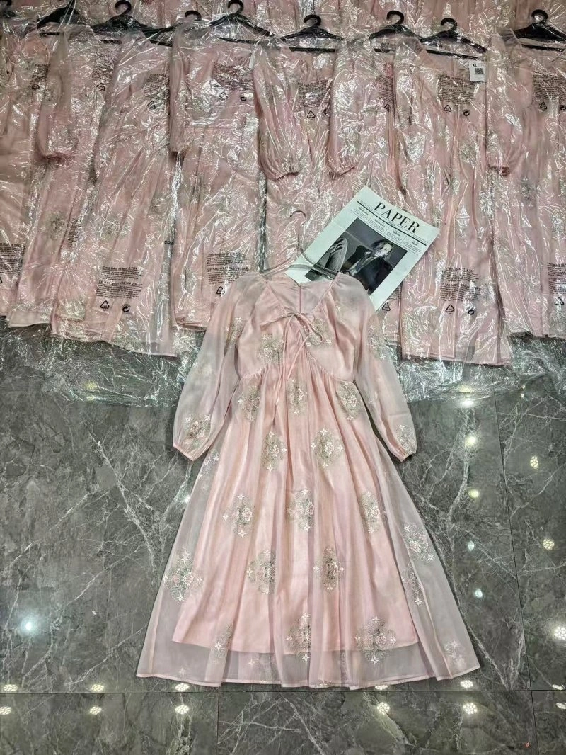 Supportive Chanel Dress 110851