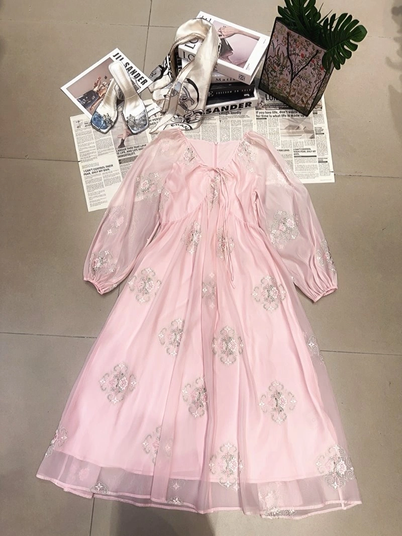 Supportive Chanel Dress 110851