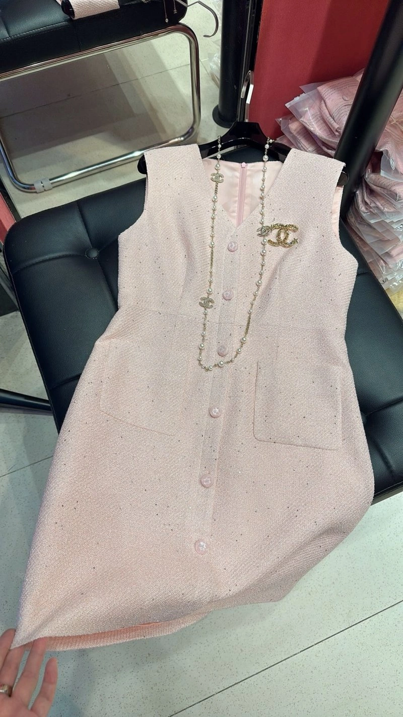 Attractive Chanel Dress 110741