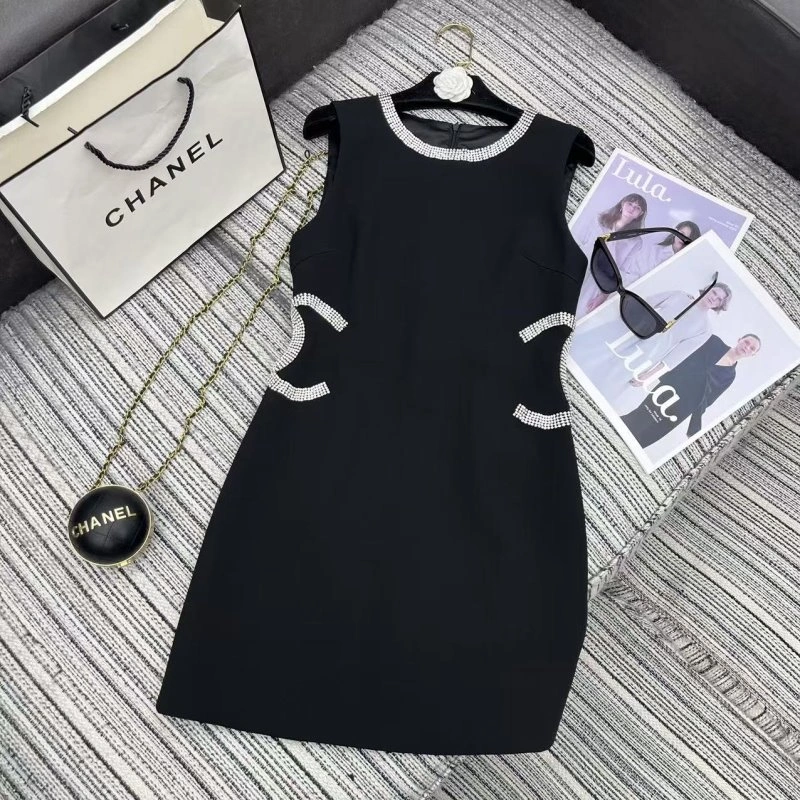 Fashionable Chanel Dress 110759