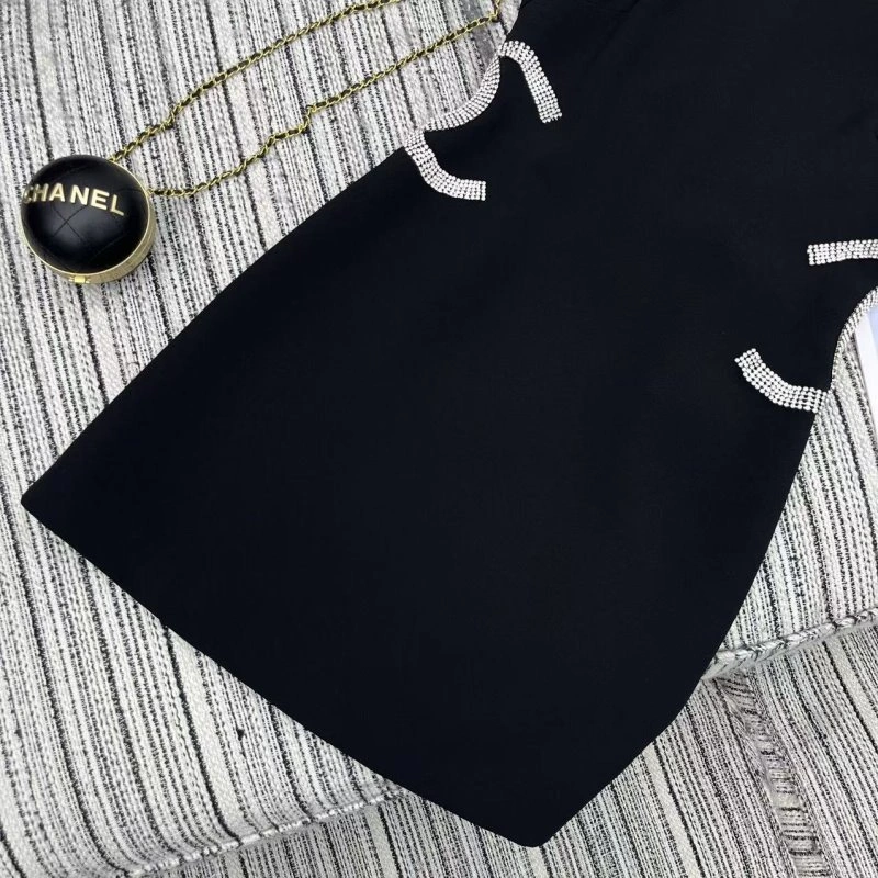 Fashionable Chanel Dress 110759
