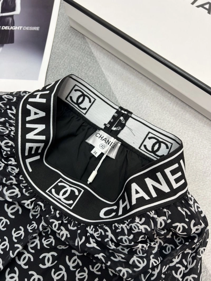 Breathable Chanel Dress 108373