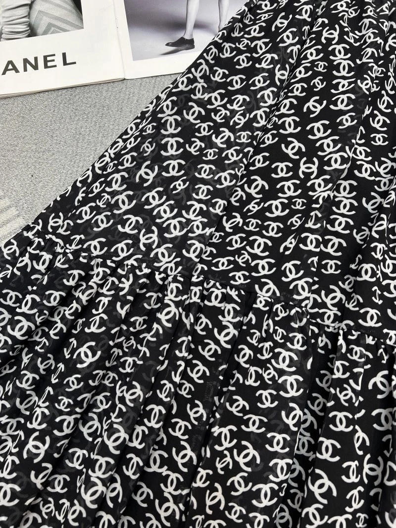 Breathable Chanel Dress 108373