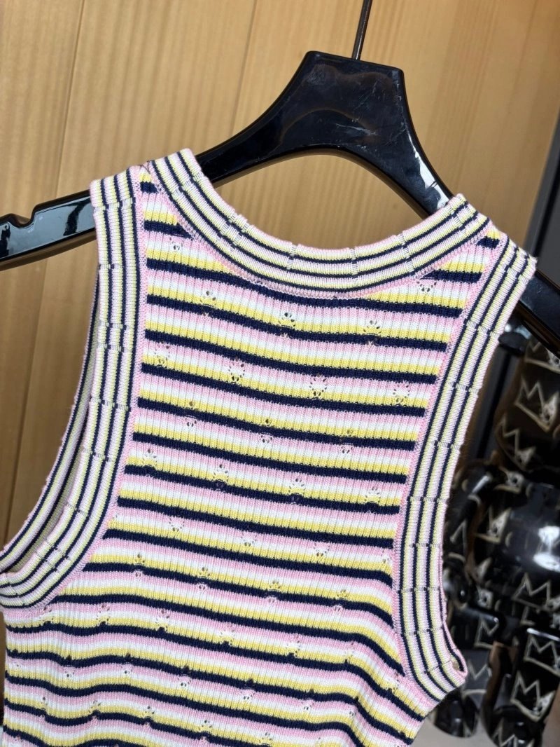 Breathable Chanel Dress 108324