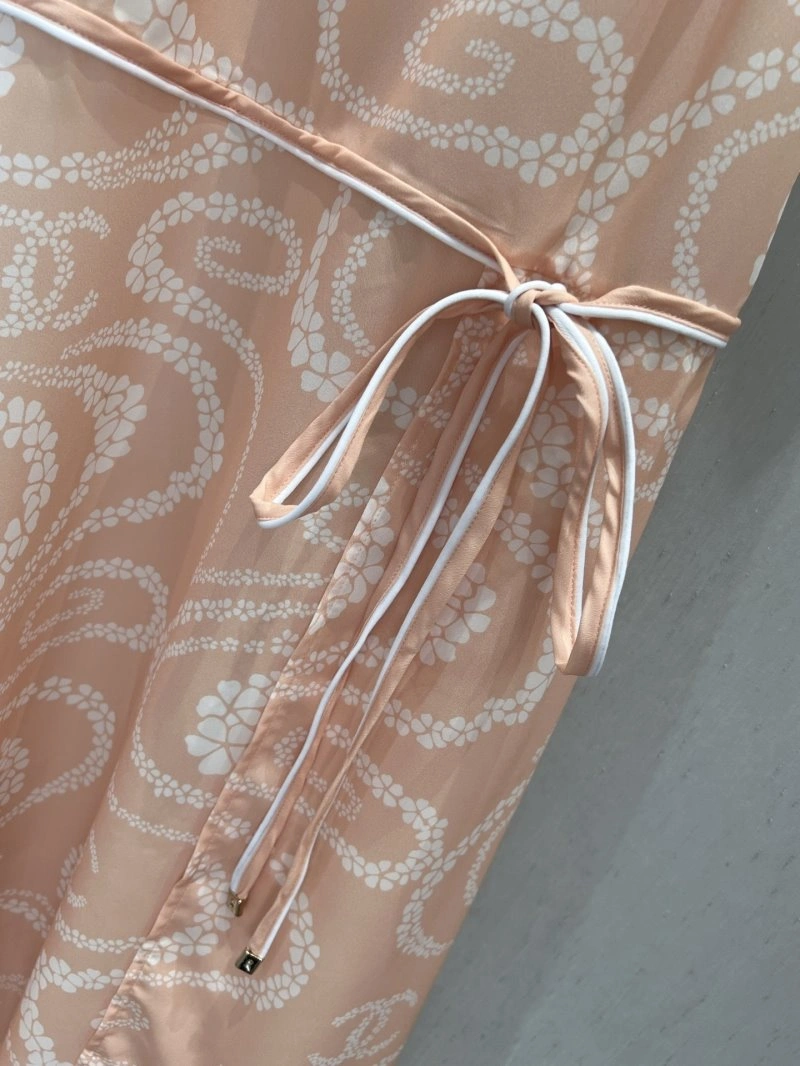 Chanel Dress Unisex 108311