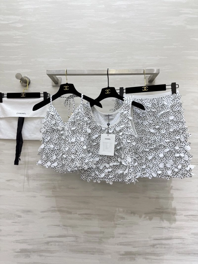 Neat Chanel Dress 108296