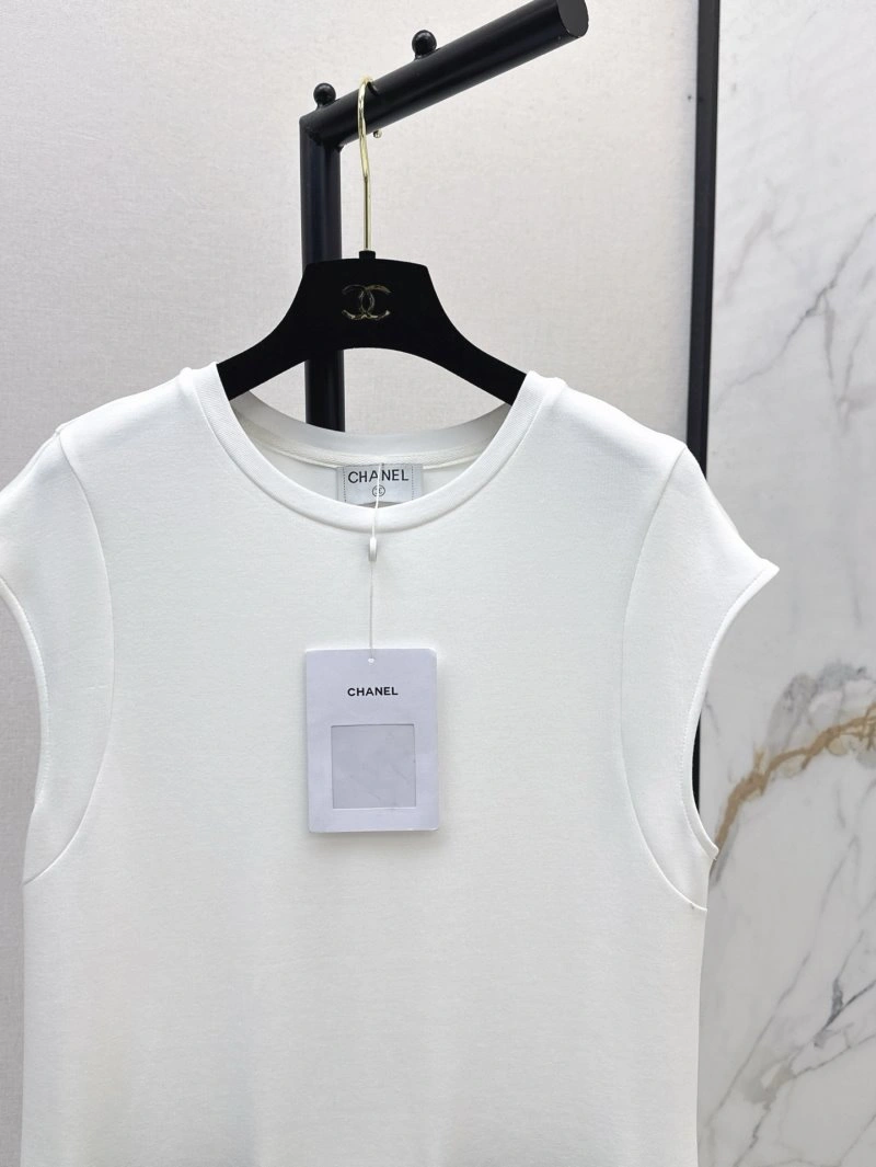 Unisex Chanel Dress 108292