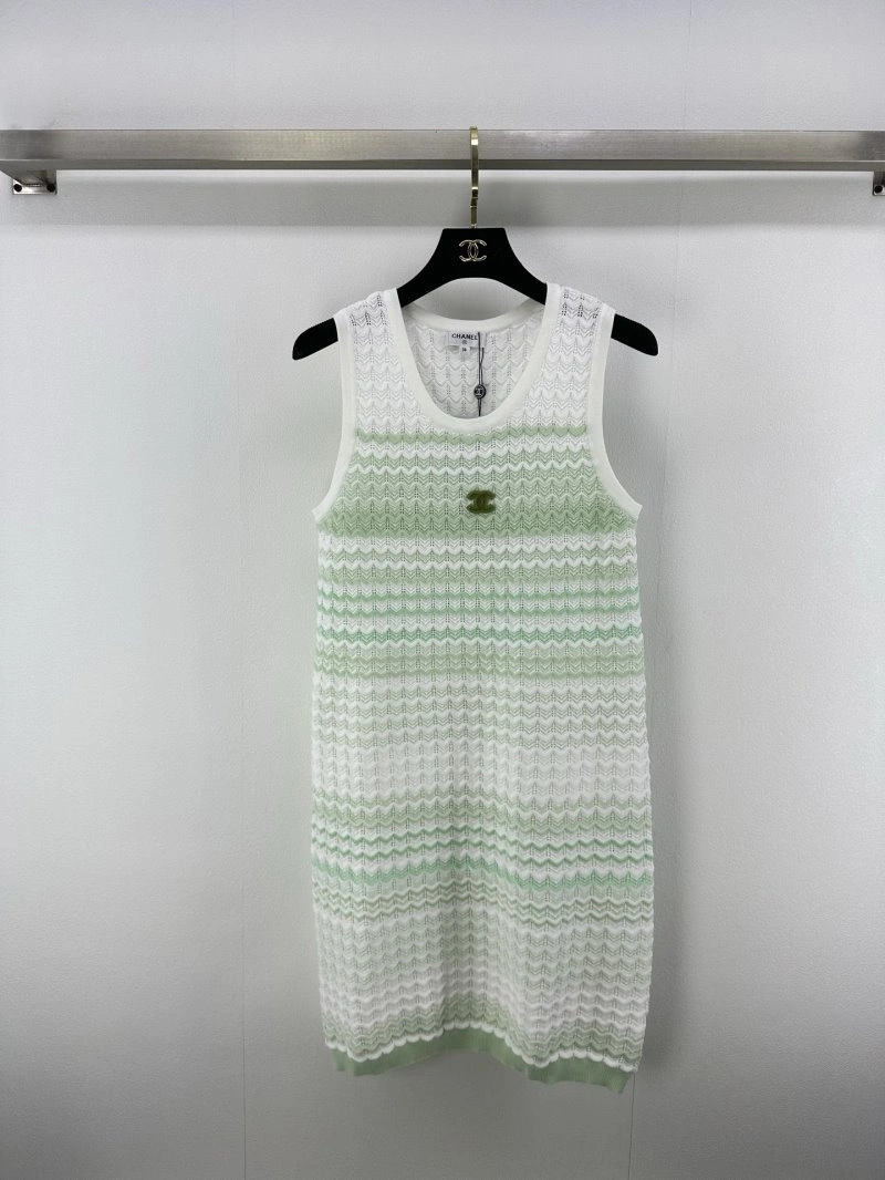 Effortless Chanel Dress 108239