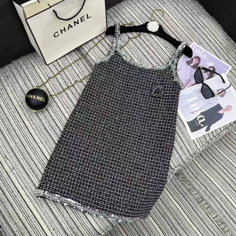 Chanel Dress Compact 109898