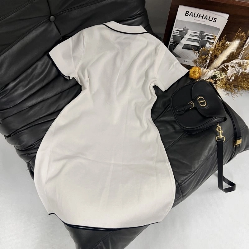 Minimalist Chanel Dress 109889