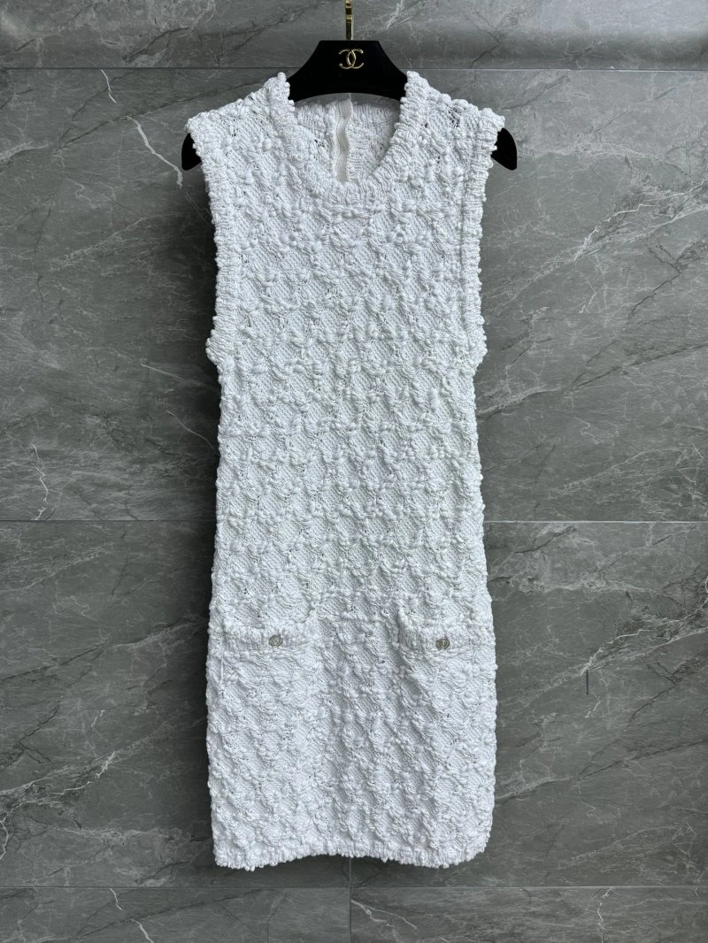 MoistureWicking Chanel Dress 109478