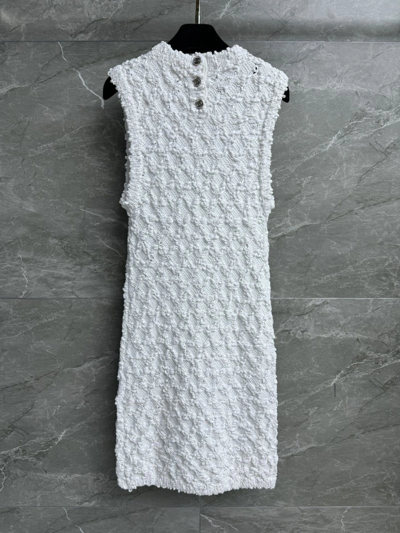 MoistureWicking Chanel Dress 109478