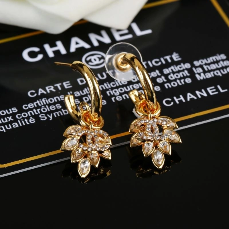 Seasonal Chanel Earrings 231354
