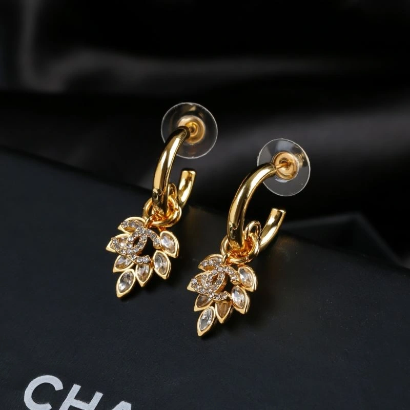 Seasonal Chanel Earrings 231354