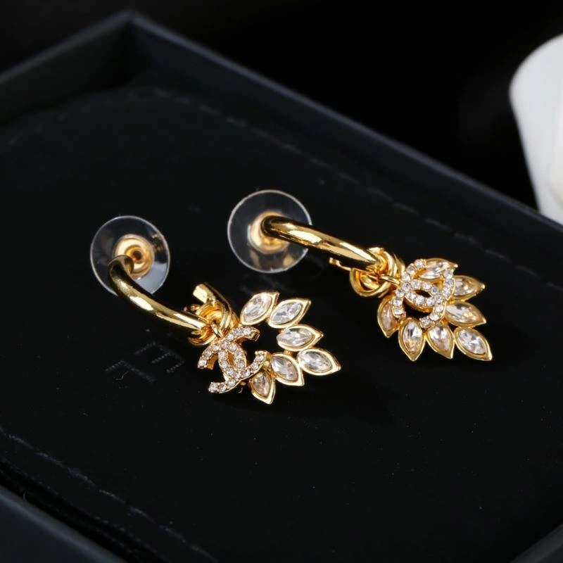 Seasonal Chanel Earrings 231354