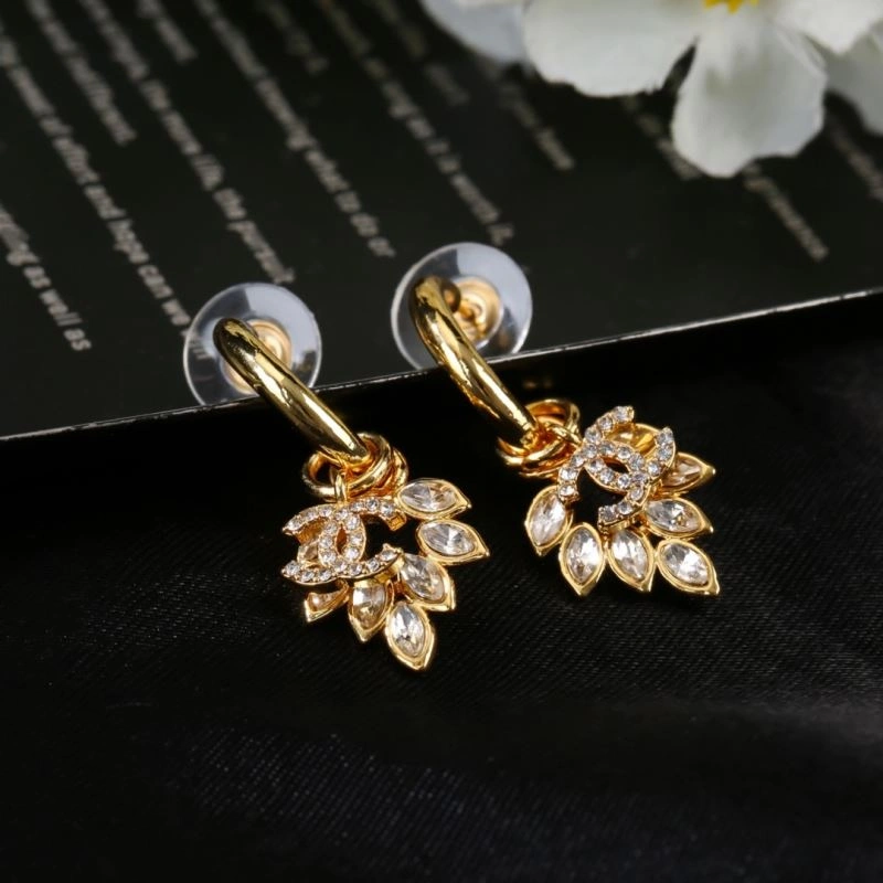 Seasonal Chanel Earrings 231354