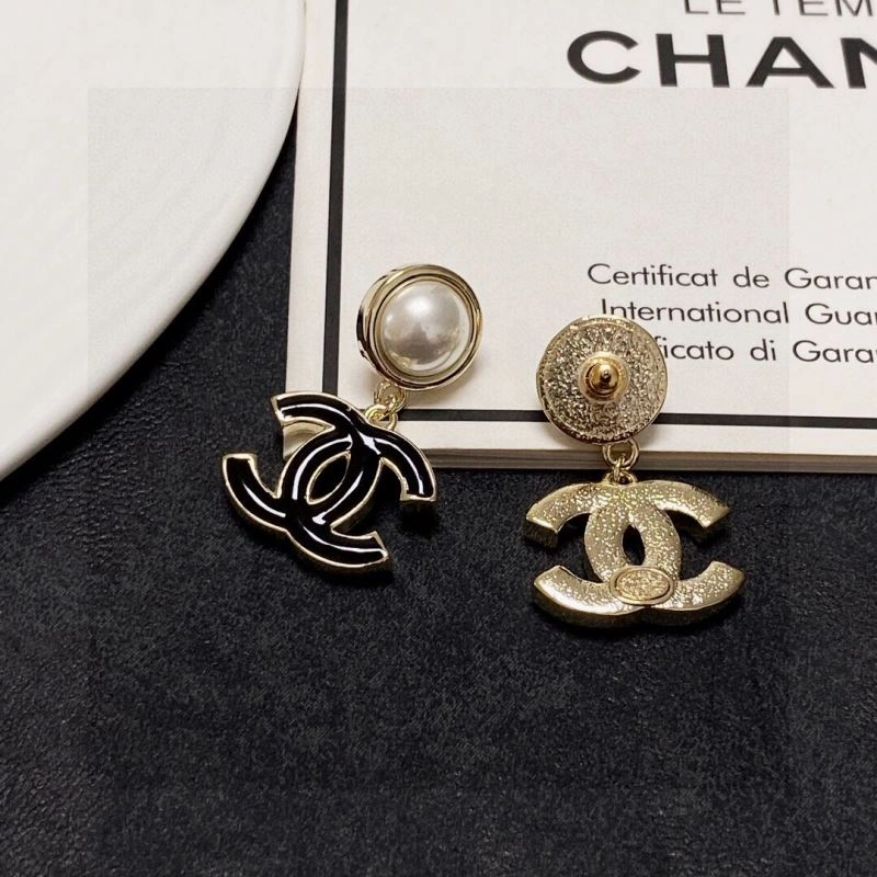 Chanel Earrings Resilient 231355