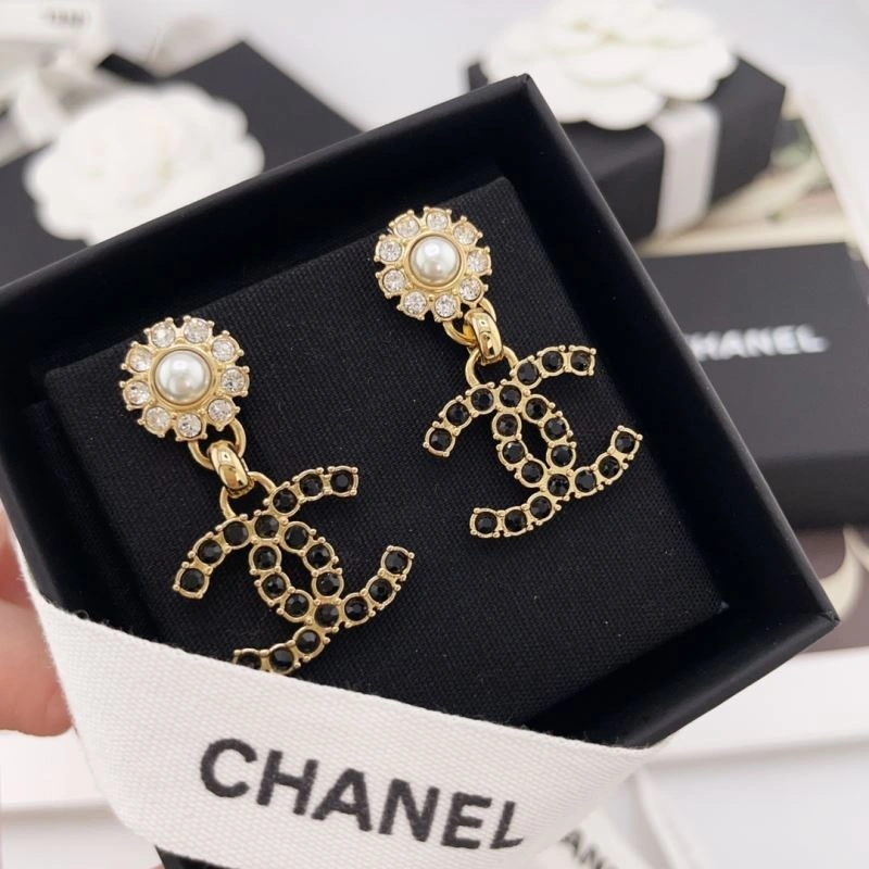 Chanel Earrings Chic 231340