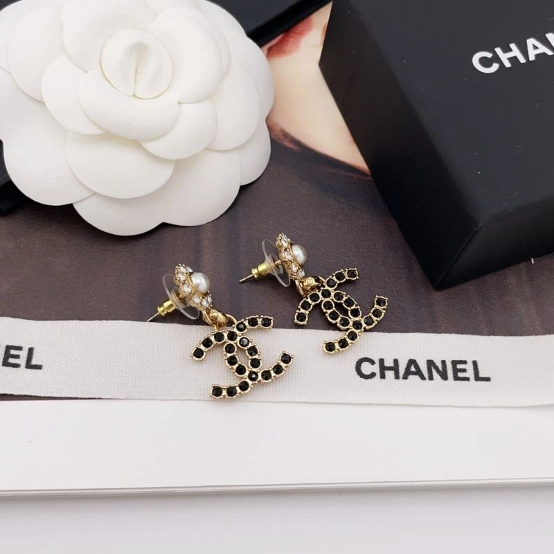 Chanel Earrings Chic 231340