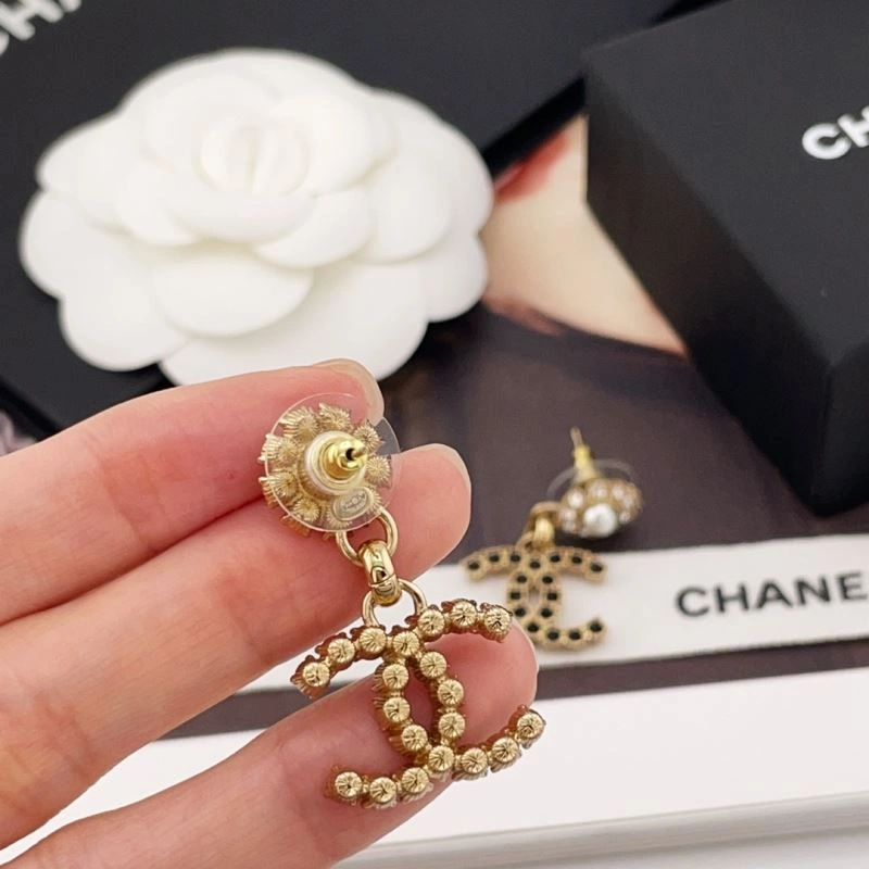 Chanel Earrings Chic 231340