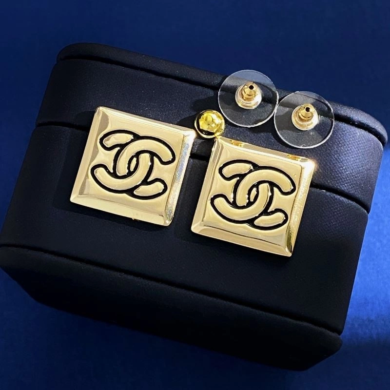 RelaxedFit Chanel Earrings 231323