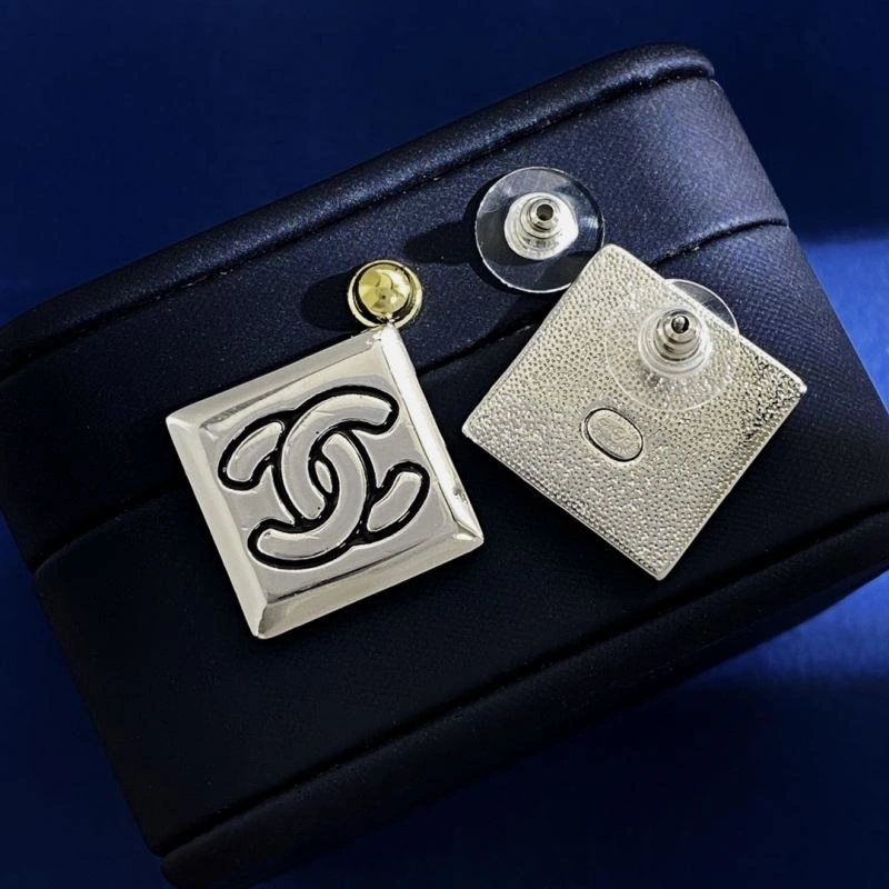 RelaxedFit Chanel Earrings 231323
