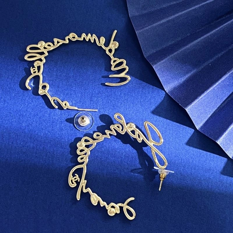 Chanel Earrings Sophisticated 231318