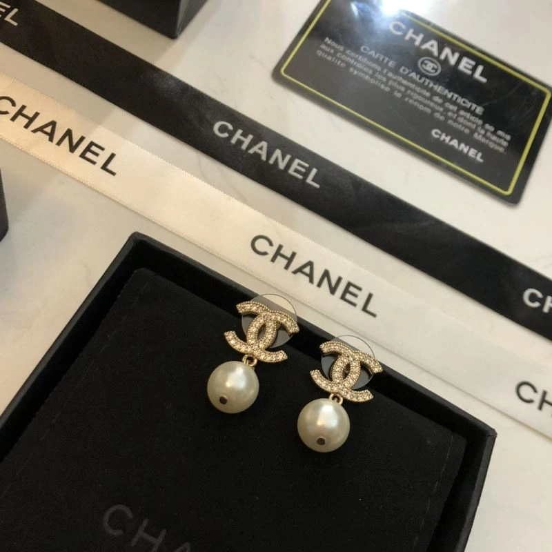 Chanel Earrings TechFriendly 231333