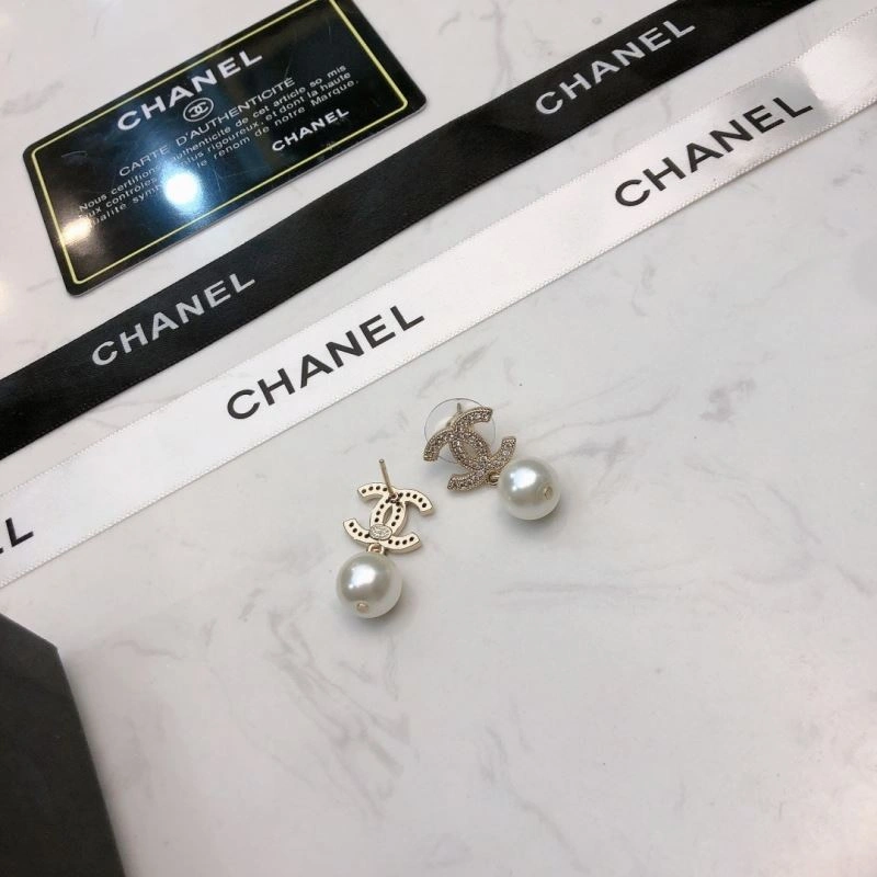 Chanel Earrings TechFriendly 231333
