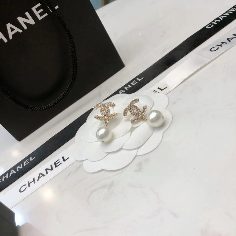 Chanel Earrings TechFriendly 231333