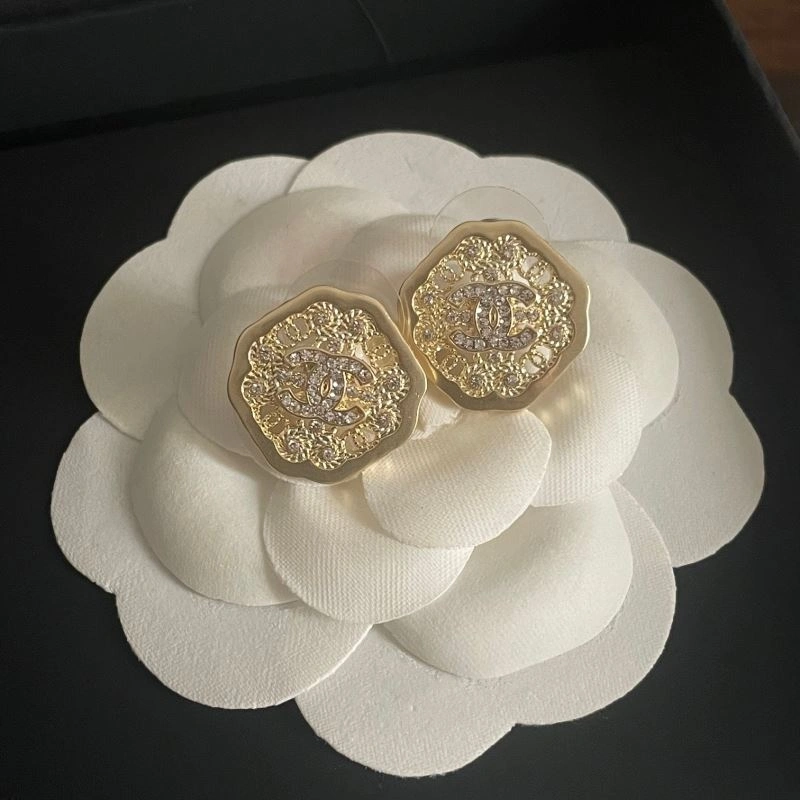 Affordable Chanel Earrings 231317