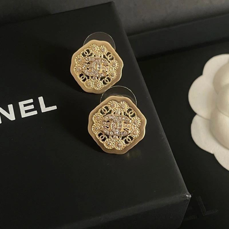 Affordable Chanel Earrings 231317
