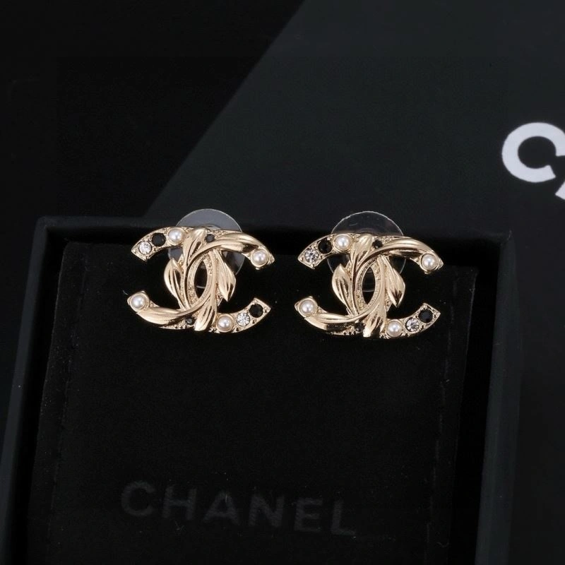 Cozy Chanel Earrings 231331