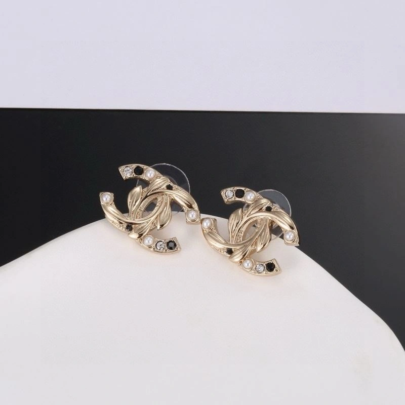 Cozy Chanel Earrings 231331