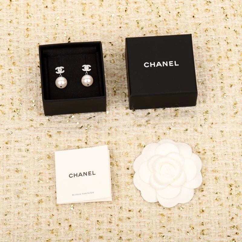 Chanel Earrings Refined 231344