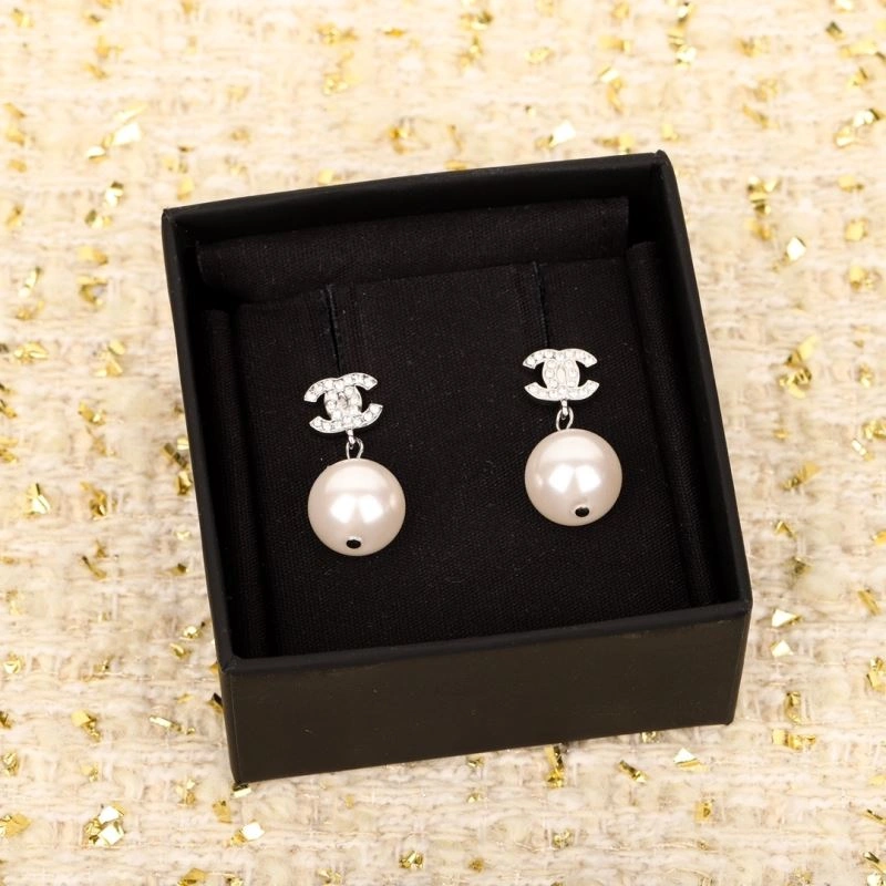 Chanel Earrings Refined 231344
