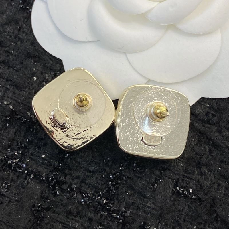 WrinkleFree Chanel Earrings 231316