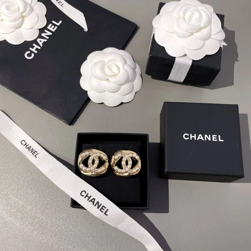 Chanel Earrings Effortless 231283