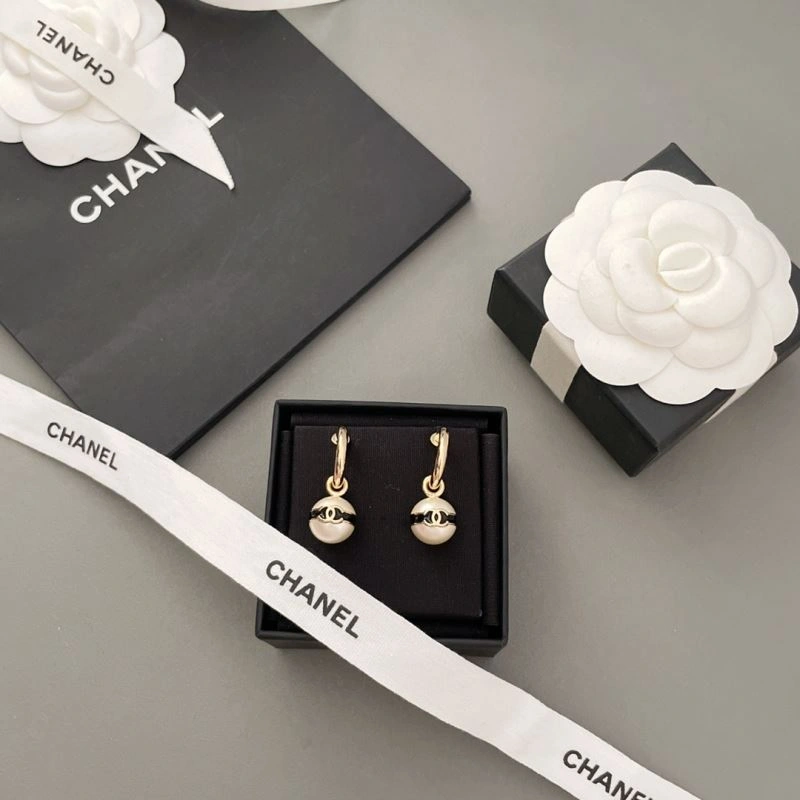 FreshLook Chanel Earrings 231280