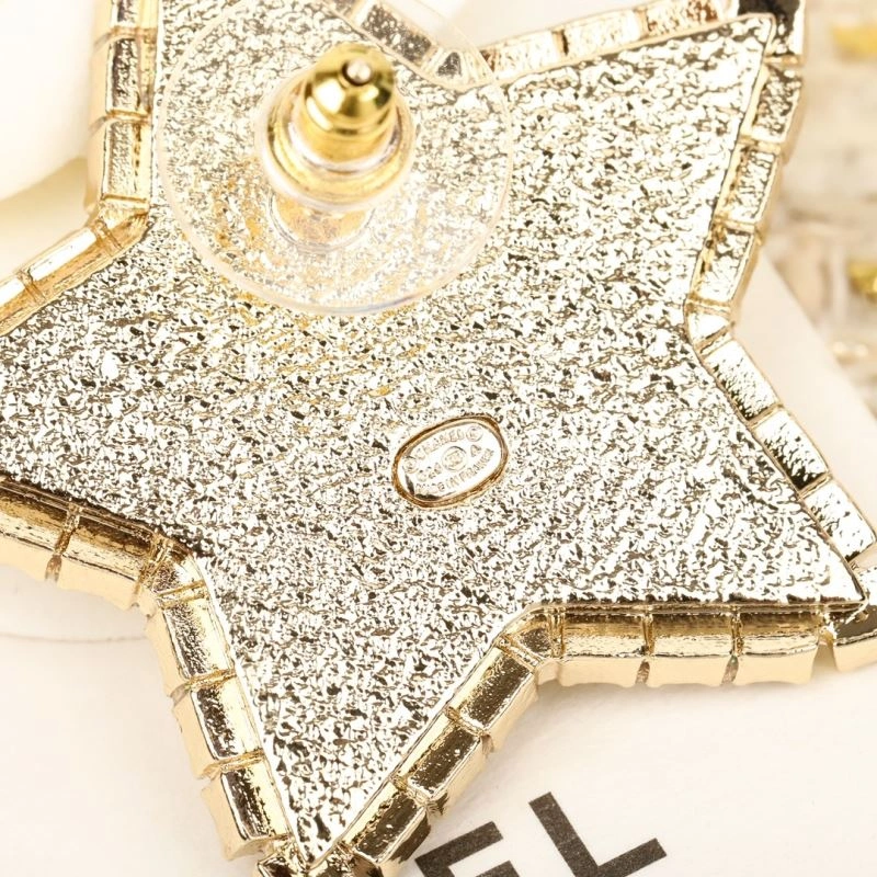 Chanel Earrings Timeless 231311