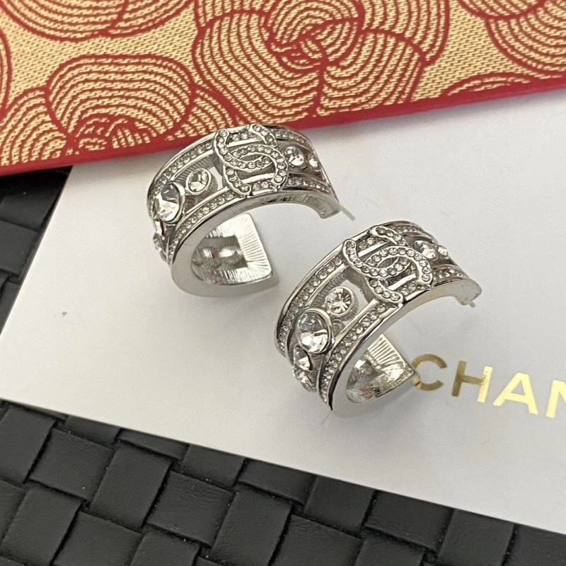 Stretchable Chanel Earrings 231266
