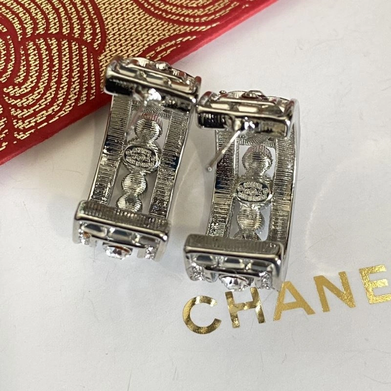 Stretchable Chanel Earrings 231266
